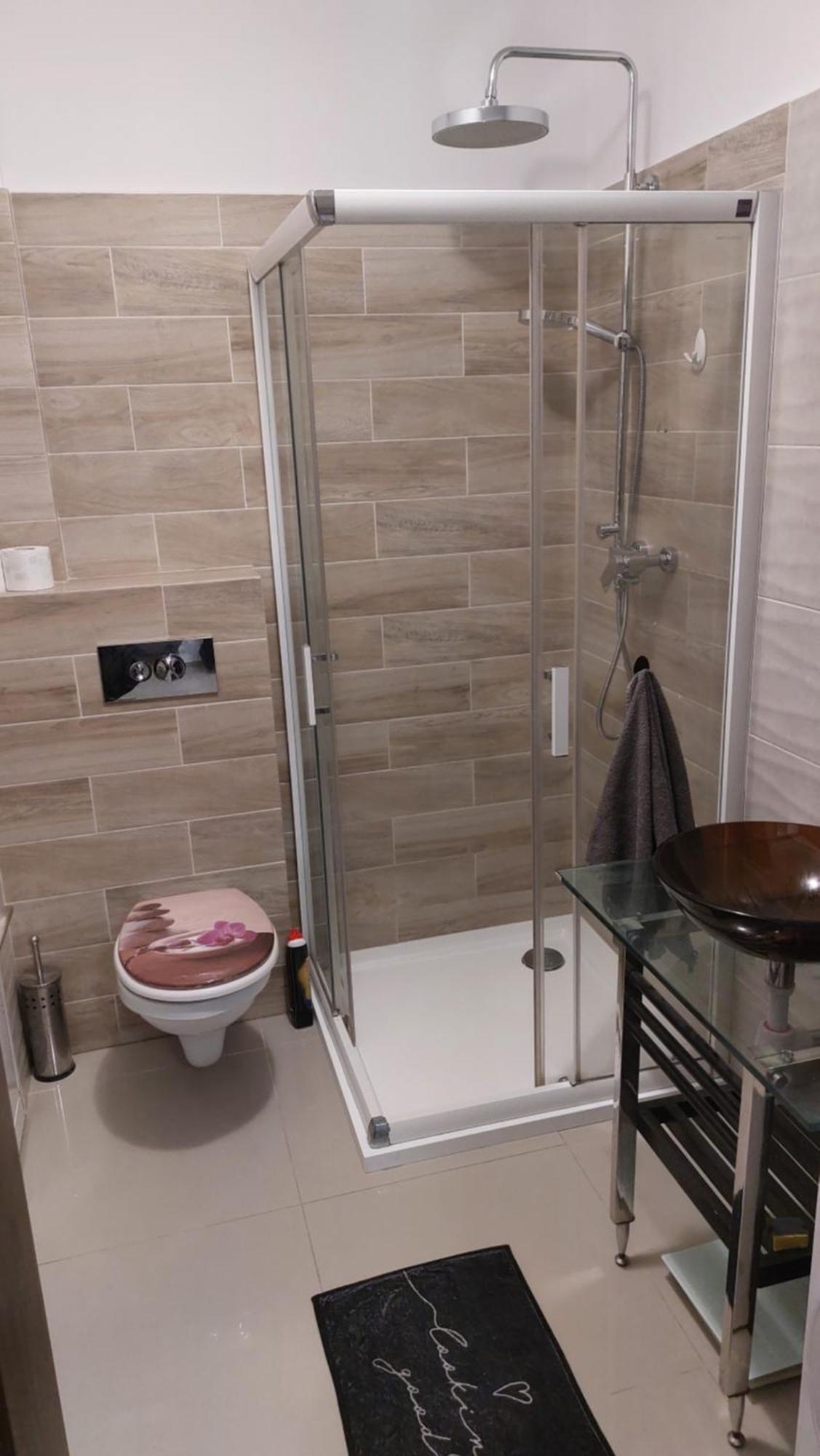 Apartament Z Ogrodkiem Rzeszów Esterno foto